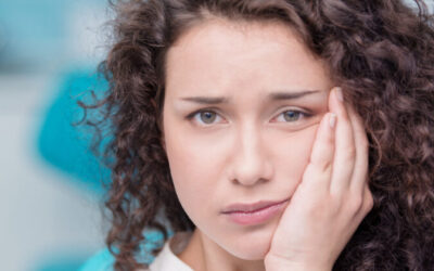 Four Signs to Visit an Emergency Dentist in Lombard, IL